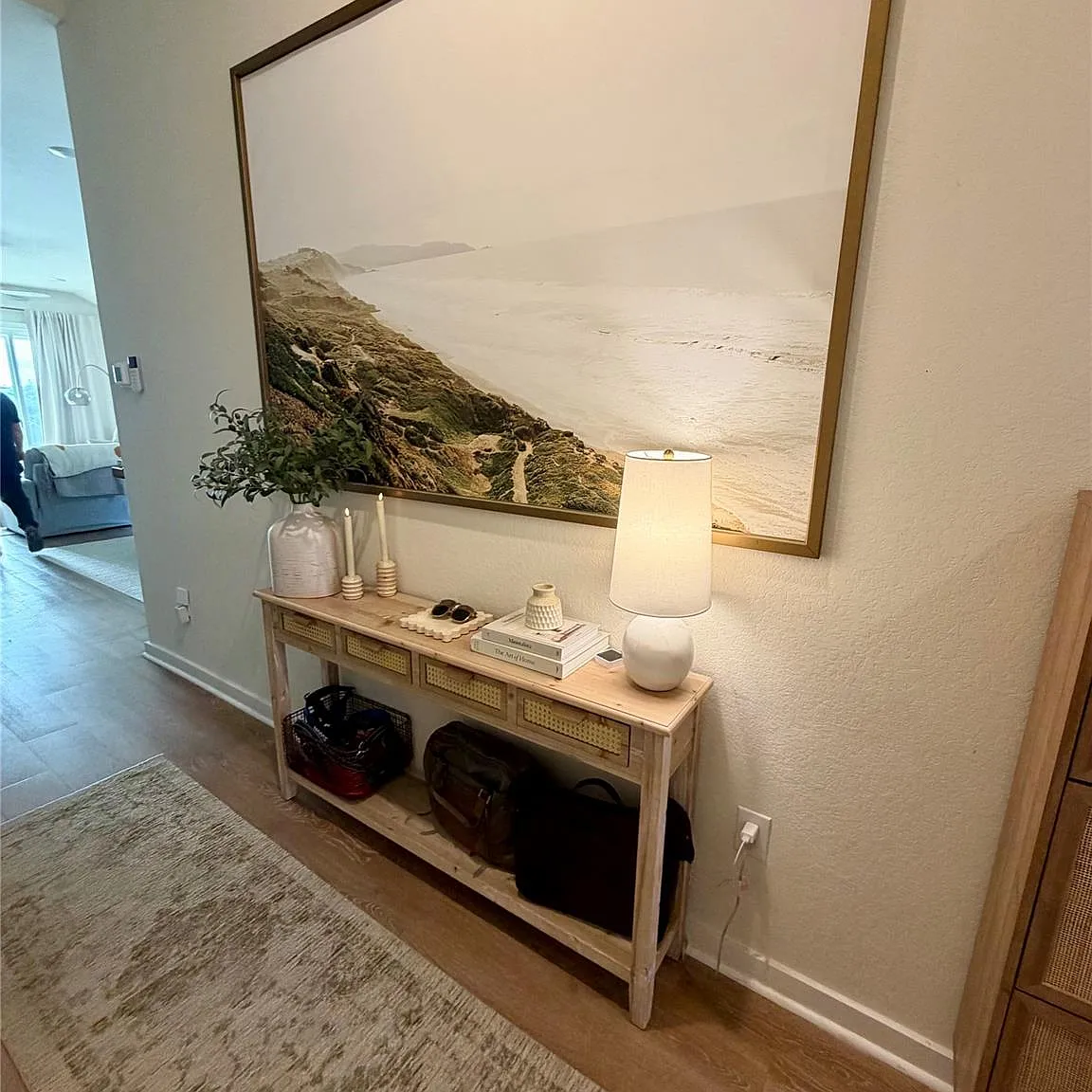 4 bed, 2.0 bath, 1931 sqft, $2,300 — Photo 4