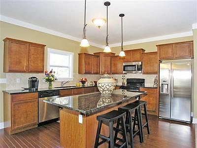 4th image of 9195 Lady Lauren Dr