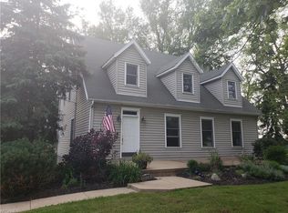 2210 S Hametown Rd, Akron, OH 44321