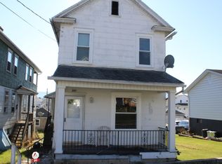 341 E Ridge St, Nanticoke, PA 18634