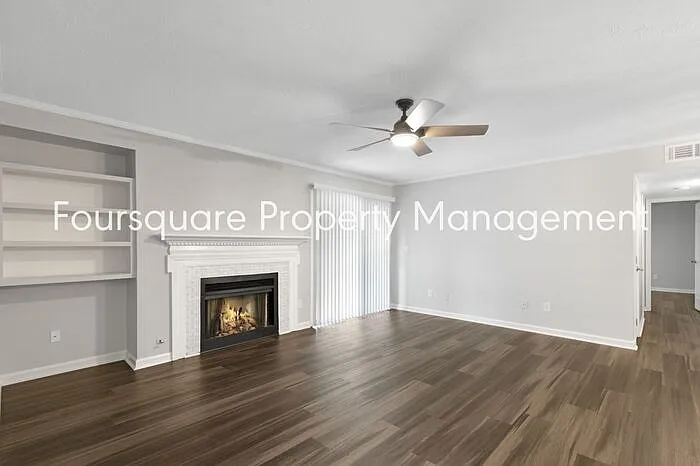 110 Oak Hollow Ct #110 — Photo 16