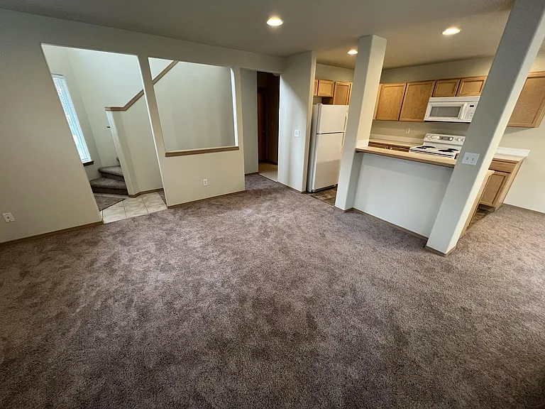 414 91st Ave SE #B — Photo 9
