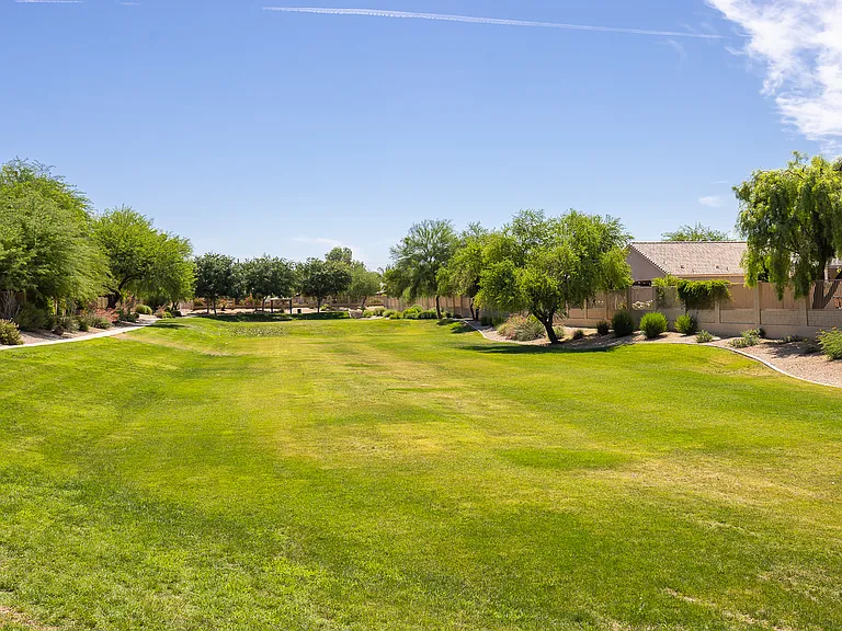 9233 W Mackenzie Dr — Photo 33
