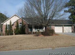 6044 Lakeway Dr, Fayetteville, NC 28306