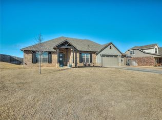 9601 Cypert Rd, Yukon, OK 73099