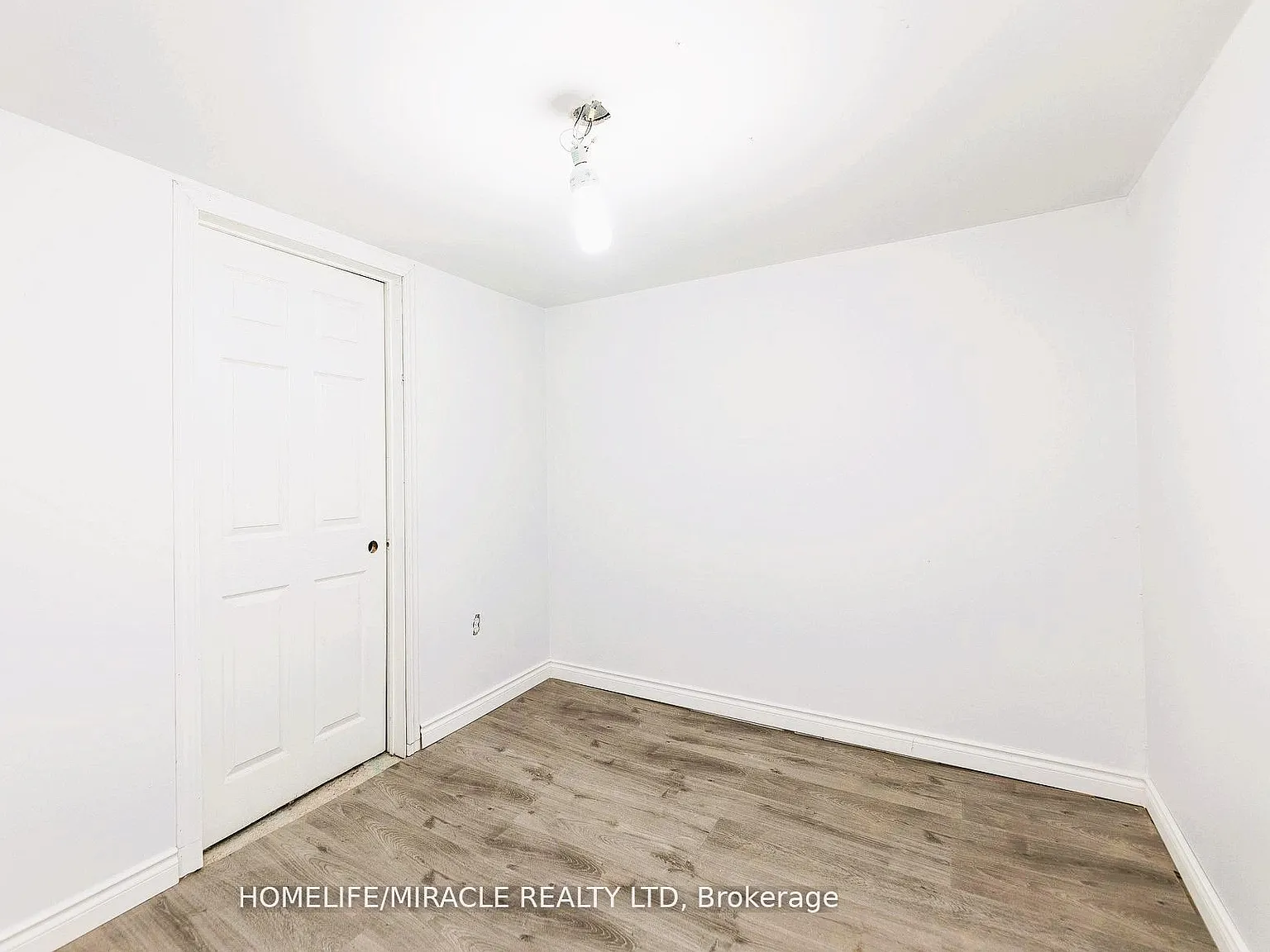 3 bed, $1,695 — Photo 2