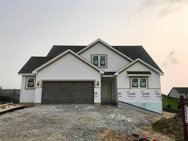 1st image of 425 Conservancy Dr