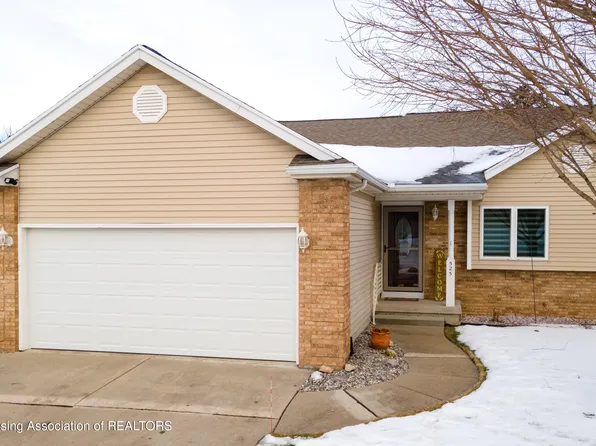 525 White Pine Blvd, Lansing, MI 48917