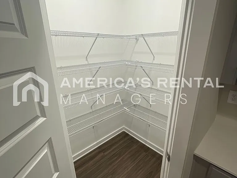 35 Coleman Ln — Photo 13