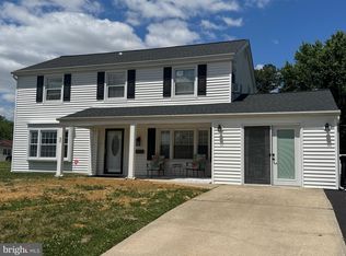 50 Paddock Ln, Willingboro, NJ 08046