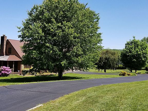 Long driveway and turnaround