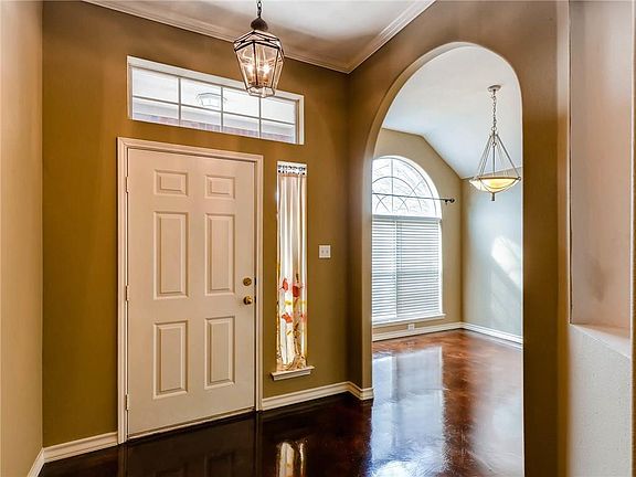 2nd image of 8829 San Joaquin Trl