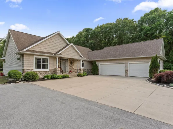 11550 Anderson Rd, Granger, IN 46530