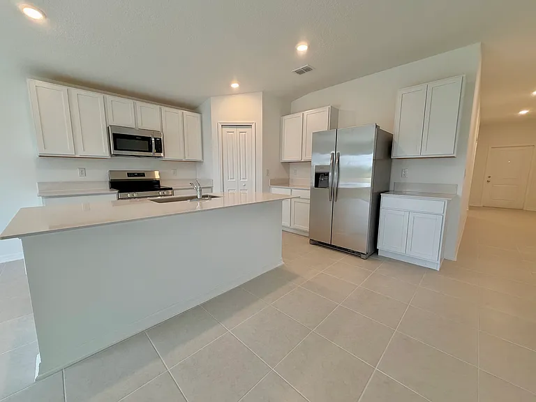 2280 Green Valley St — Photo 4