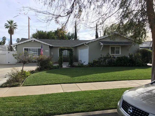 22918 Lull St, Canoga Park, CA 91304