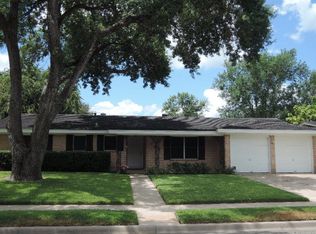 107 Avalon Dr, Victoria, TX 77901