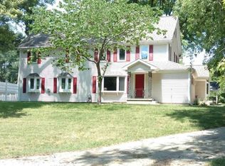 6104 Browns Lake Rd, Jackson, MI 49203