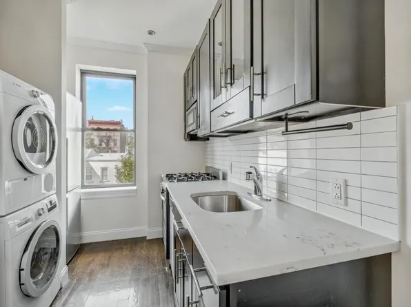 329 Union Street image 1 of 11