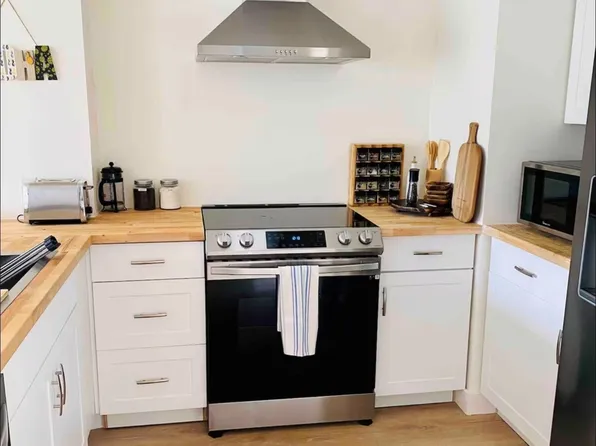 84-680 Kili Dr #B-1206, Waianae, HI 96792