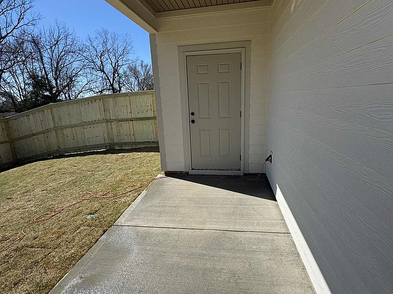 3248 Bradley Ln — Photo 11