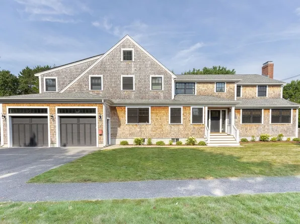 5 Mayflower Rd, Needham, MA 02492