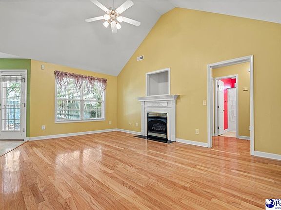 5th image of 2120 Carriage Place Dr