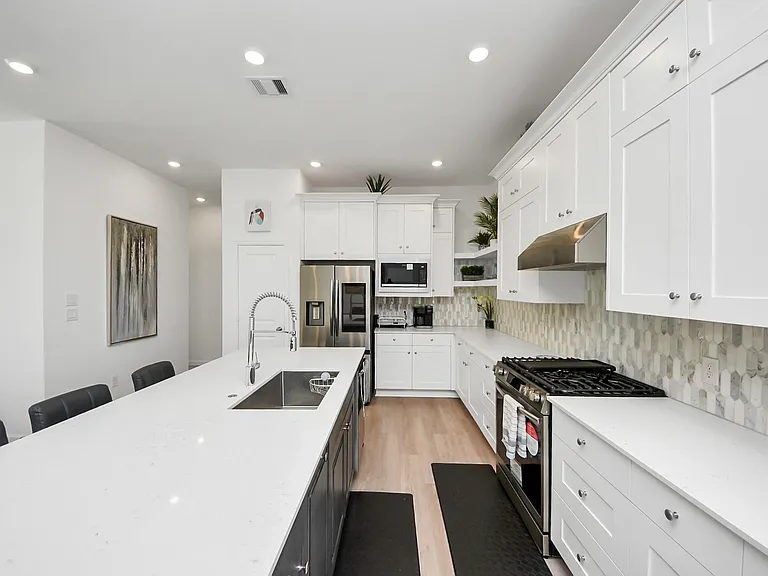 3040 Ash Ray Dr — Photo 14