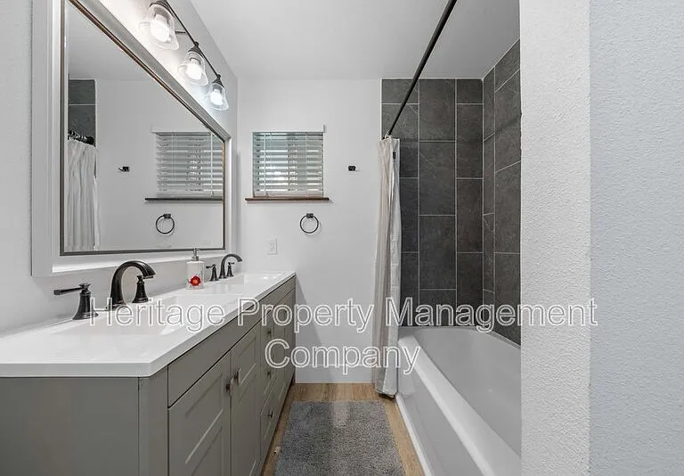 784 Hill Top Dr — Photo 17