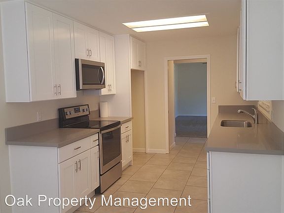 2nd image of 1528 De Ve Ave