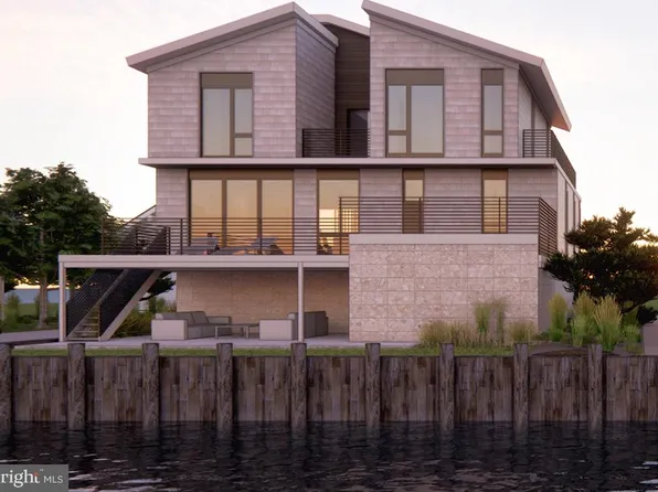 316 York Rd, Bethany Beach, DE 19930