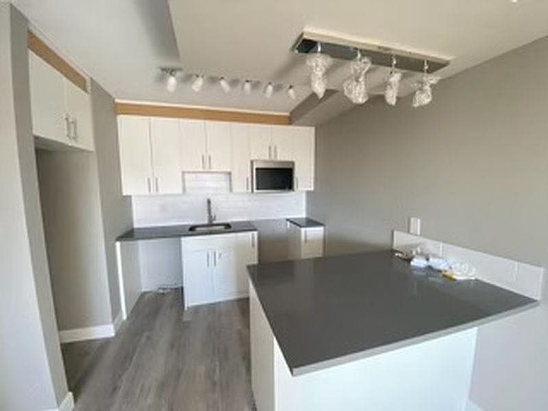 Edmonton Apartment for rent - 2 Bedrooms — photo 4
