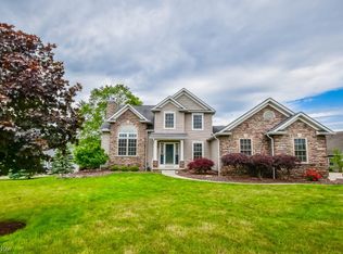 7203 Saratoga Hills Dr NE, Canton, OH 44721