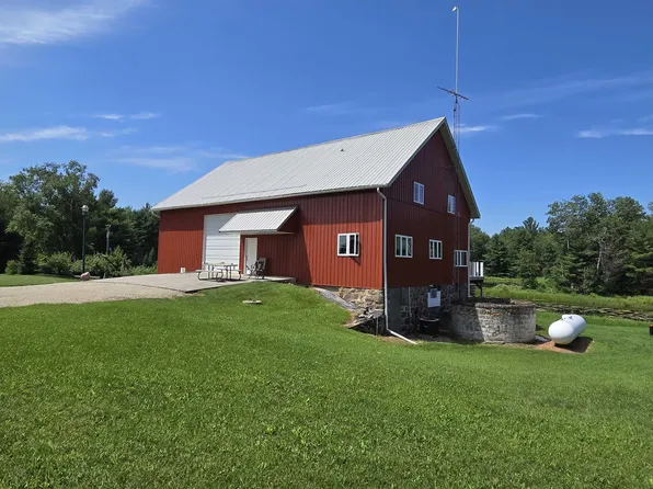 E3538 Boelter Rd, Iola, WI 54945
