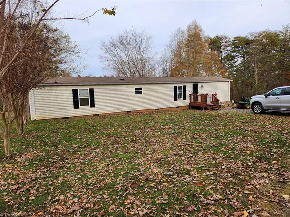 1115 Bailey Rd, Germanton, NC 27019