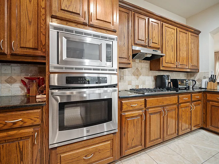 1571 Coastal Dr — Photo 26