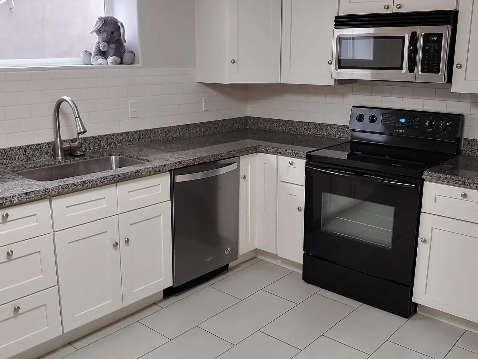 2 bed, 1210 sqft, $1,390 — Photo 1