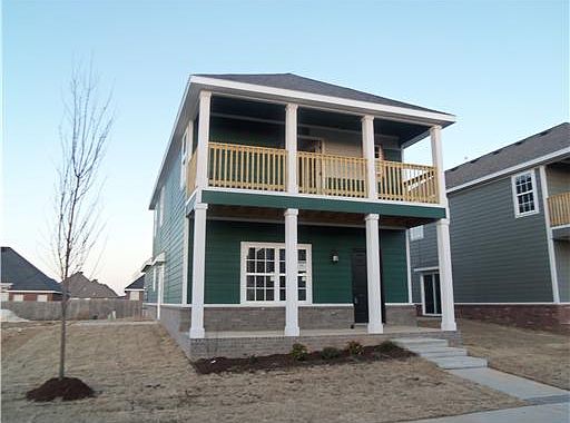 1st image of 555 Longfellow Ln