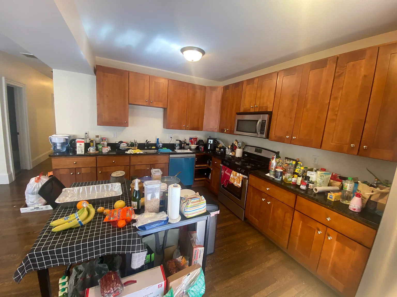 4 bed, 1500 sqft, $5,200 — Photo 3
