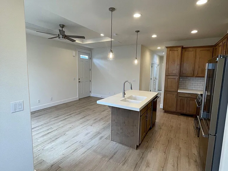 920 Capitola Ave #26 — Photo 12