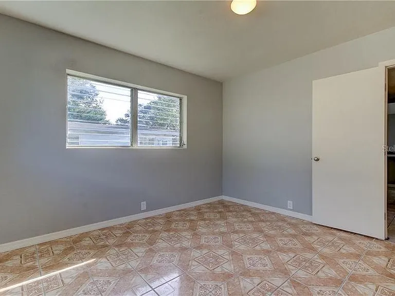 401 S Orion Ave — Photo 16