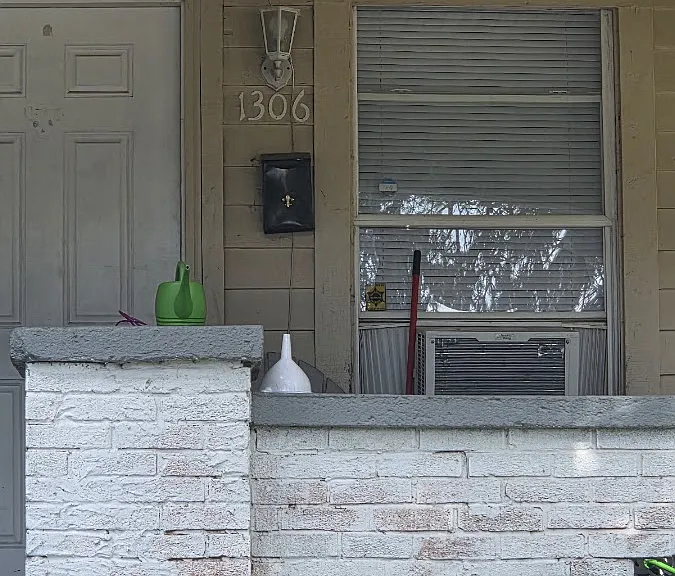 1306 Winfield Ave — Photo 2