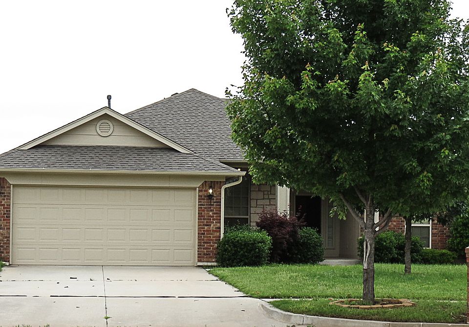 1st image of 719 Hedgewood Dr