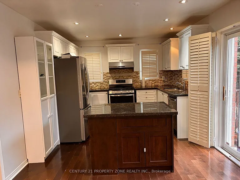 2201 Crestmont Dr — Photo 4