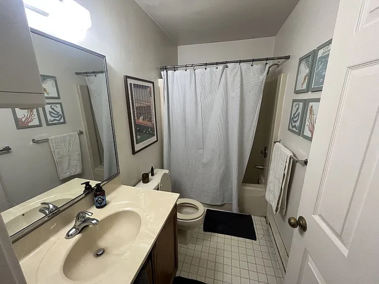 785 N Maple Rd #B — Photo 10