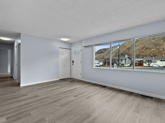 5th image of 2235 Shannon Pl #1A