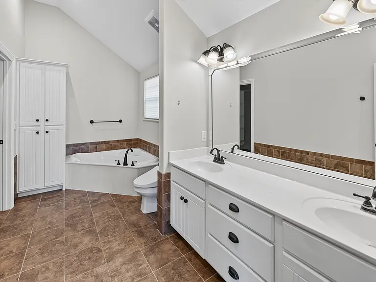 935 E Weldon Dr — Photo 18