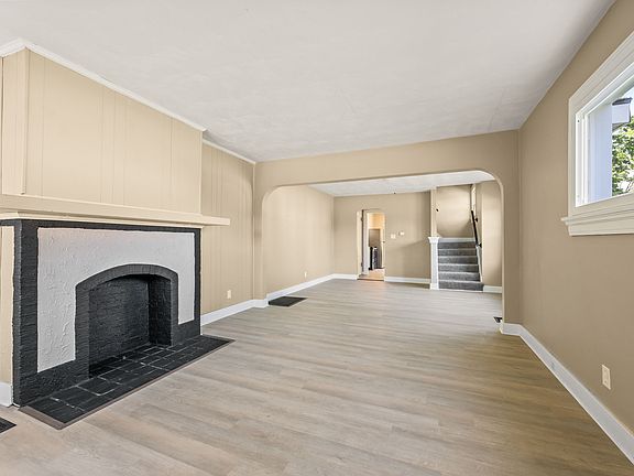 5th image of 1117 Superior Ave #1117