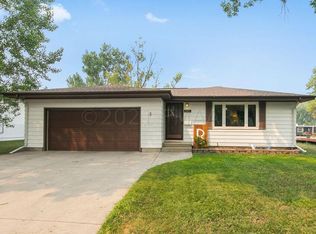 108 Maple Dr, Mapleton, ND 58059