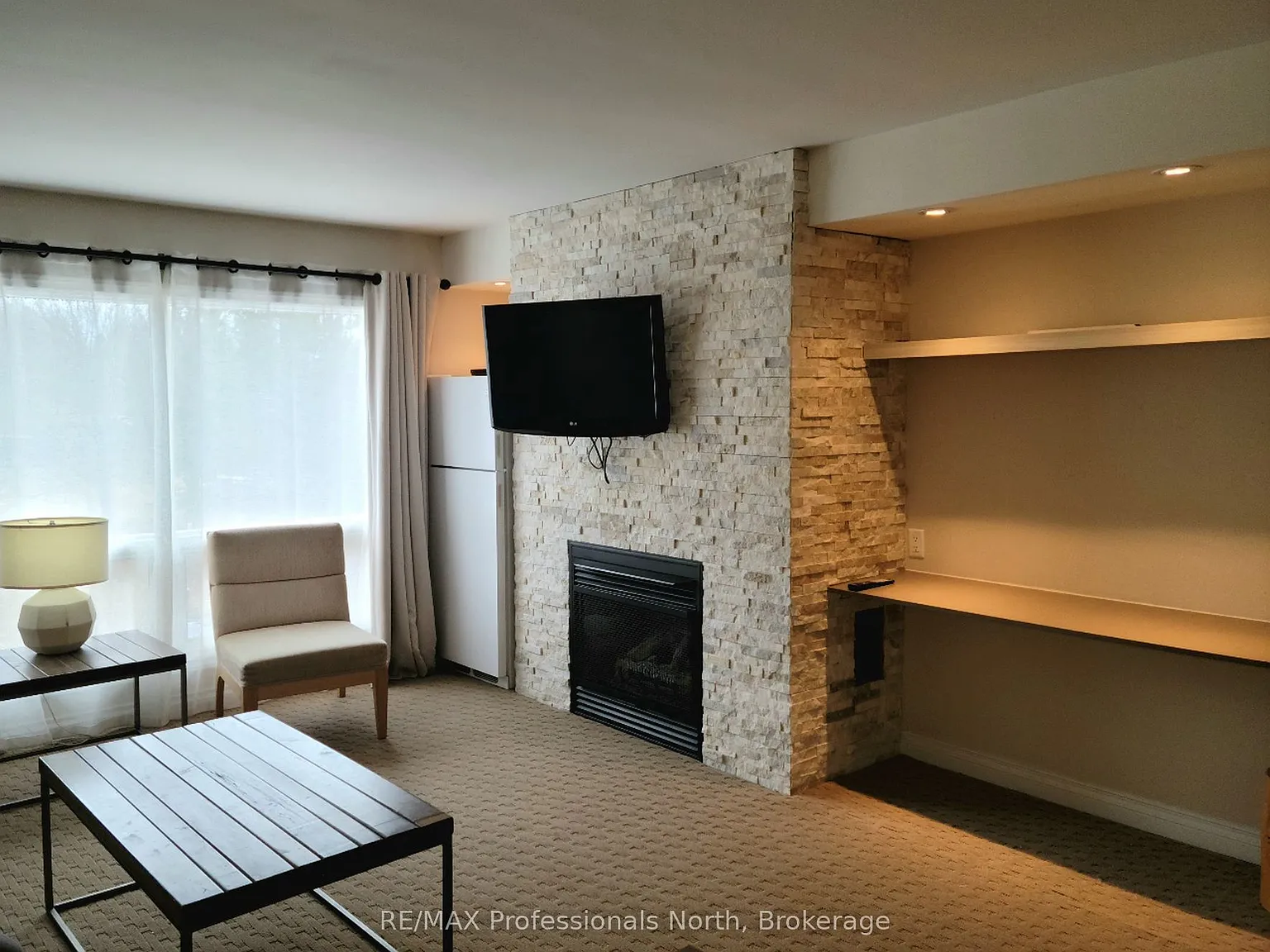 1 bed, $2,100 — Photo 2