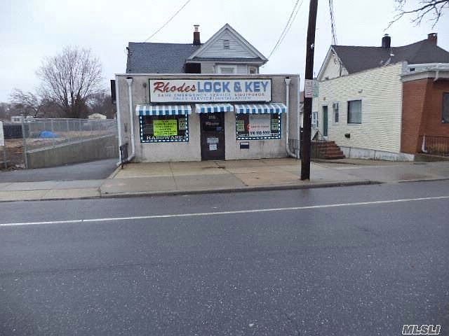 1st image of 2116 Grand Ave